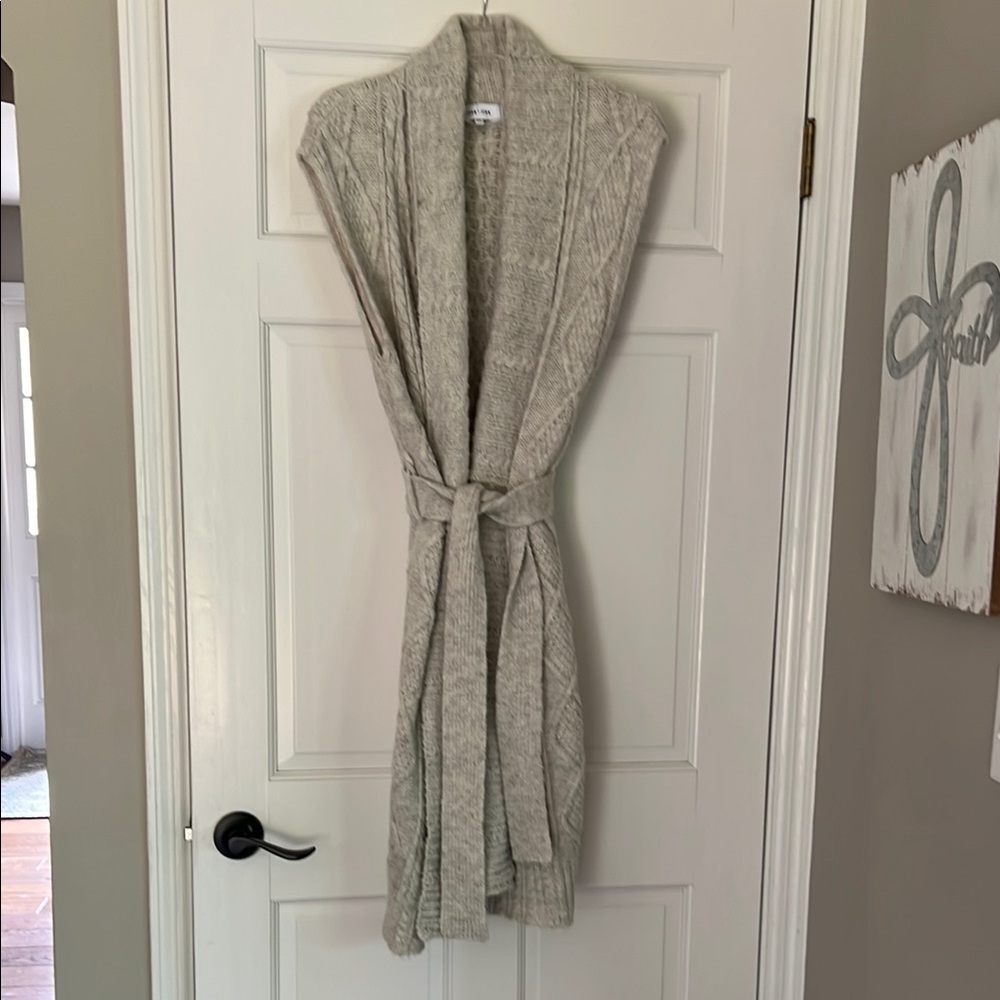 Cozy Women's Gray Oatmeal Sweater